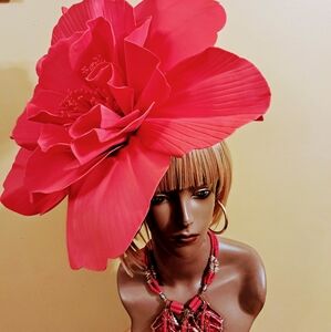 NEW STUNNING BIG RED FLOWER FASCINATOR HAT WITH HEADBAND, 12 X 6"